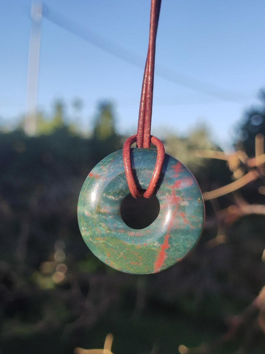 Heliotrop - Donut 30mm Edelstein Kette rund Heilstein Schutzsymbol Mann Frau Kind Glück HIPPIE GOA Boho Tibet Ethno Natur Rarität Geschenk - Art of Nature Berlin