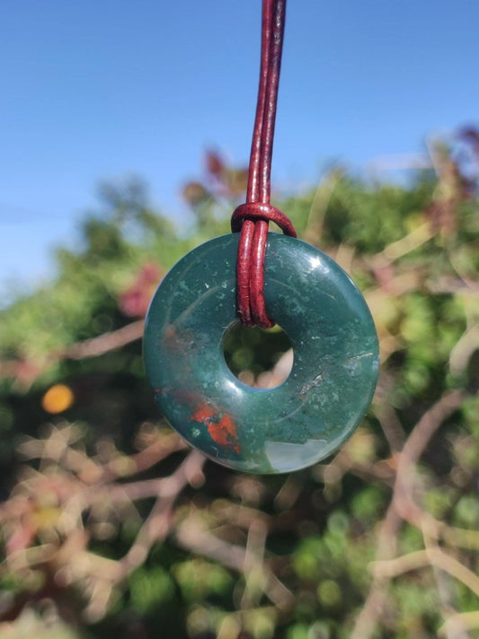 Heliotrop - Donut 30mm Edelstein Kette rund Heilstein Schutzsymbol Mann Frau Kind Glück HIPPIE GOA Boho Tibet Ethno Natur Rarität Geschenk - Art of Nature Berlin