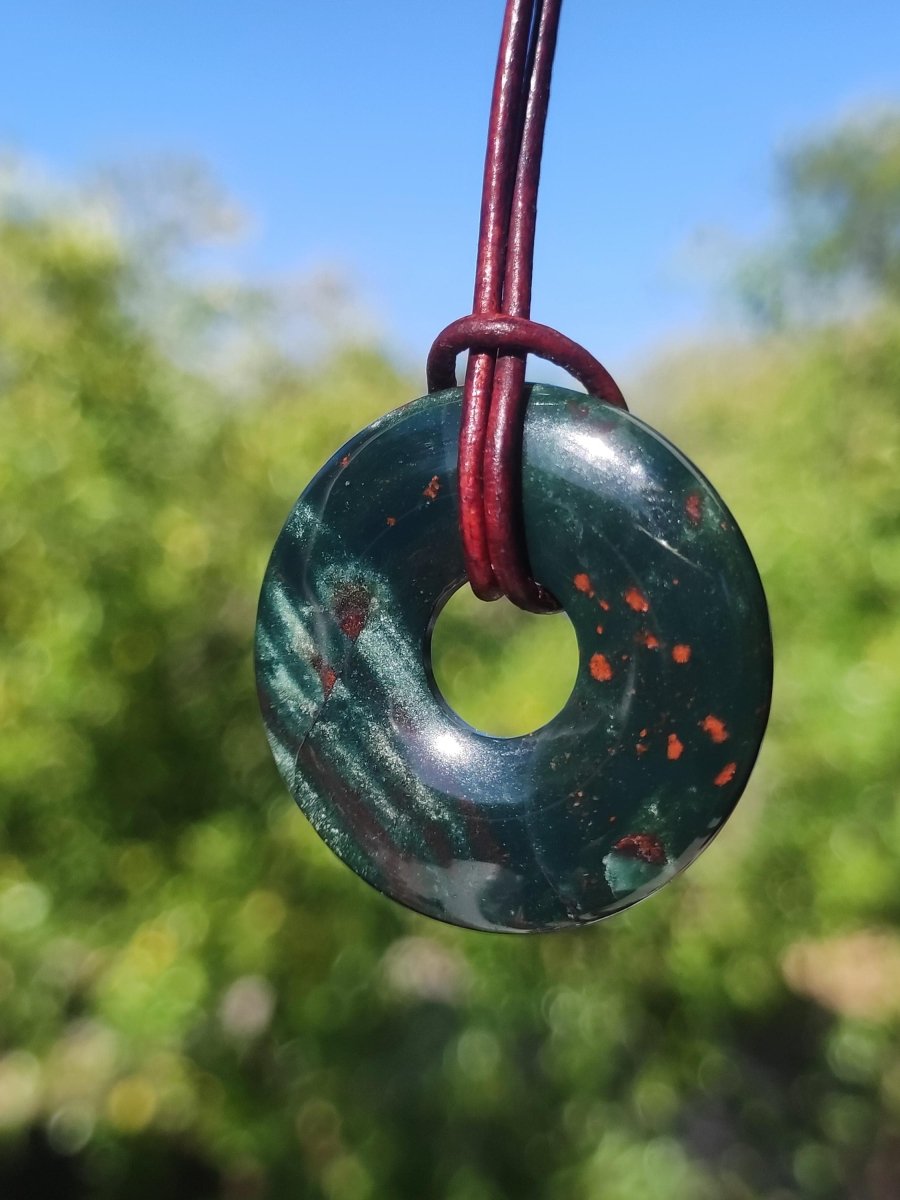 Heliotrop - Donut 30mm Edelstein Kette rund Heilstein Schutzsymbol Mann Frau Kind Glück HIPPIE GOA Boho Tibet Ethno Natur Rarität Geschenk - Art of Nature Berlin