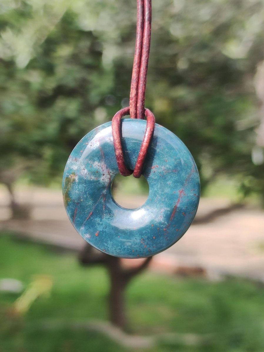 Heliotrop - Donut 30mm Edelstein Kette rund Heilstein Schutzsymbol Mann Frau Kind Glück HIPPIE GOA Boho Tibet Ethno Natur Rarität Geschenk - Art of Nature Berlin