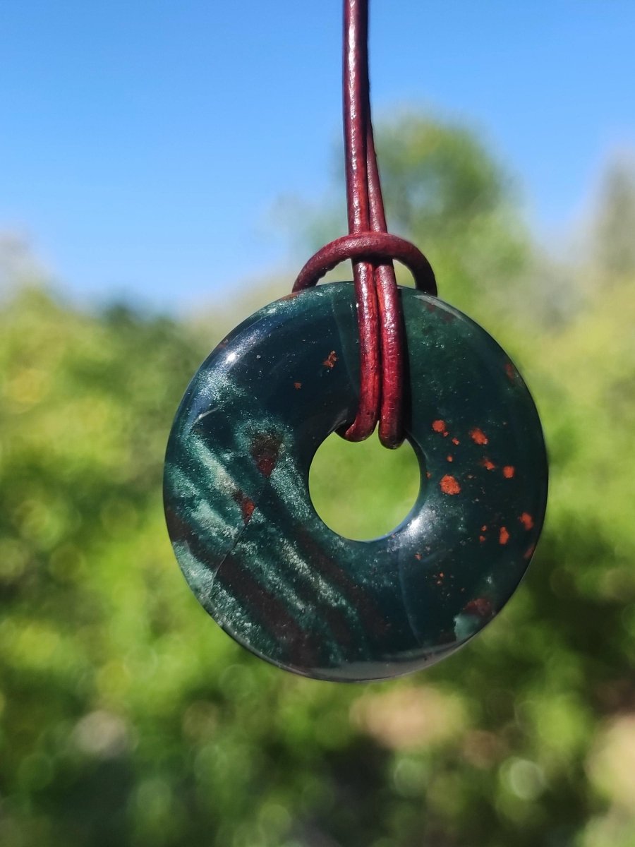 Heliotrop - Donut 30mm Edelstein Kette rund Heilstein Schutzsymbol Mann Frau Kind Glück HIPPIE GOA Boho Tibet Ethno Natur Rarität Geschenk - Art of Nature Berlin