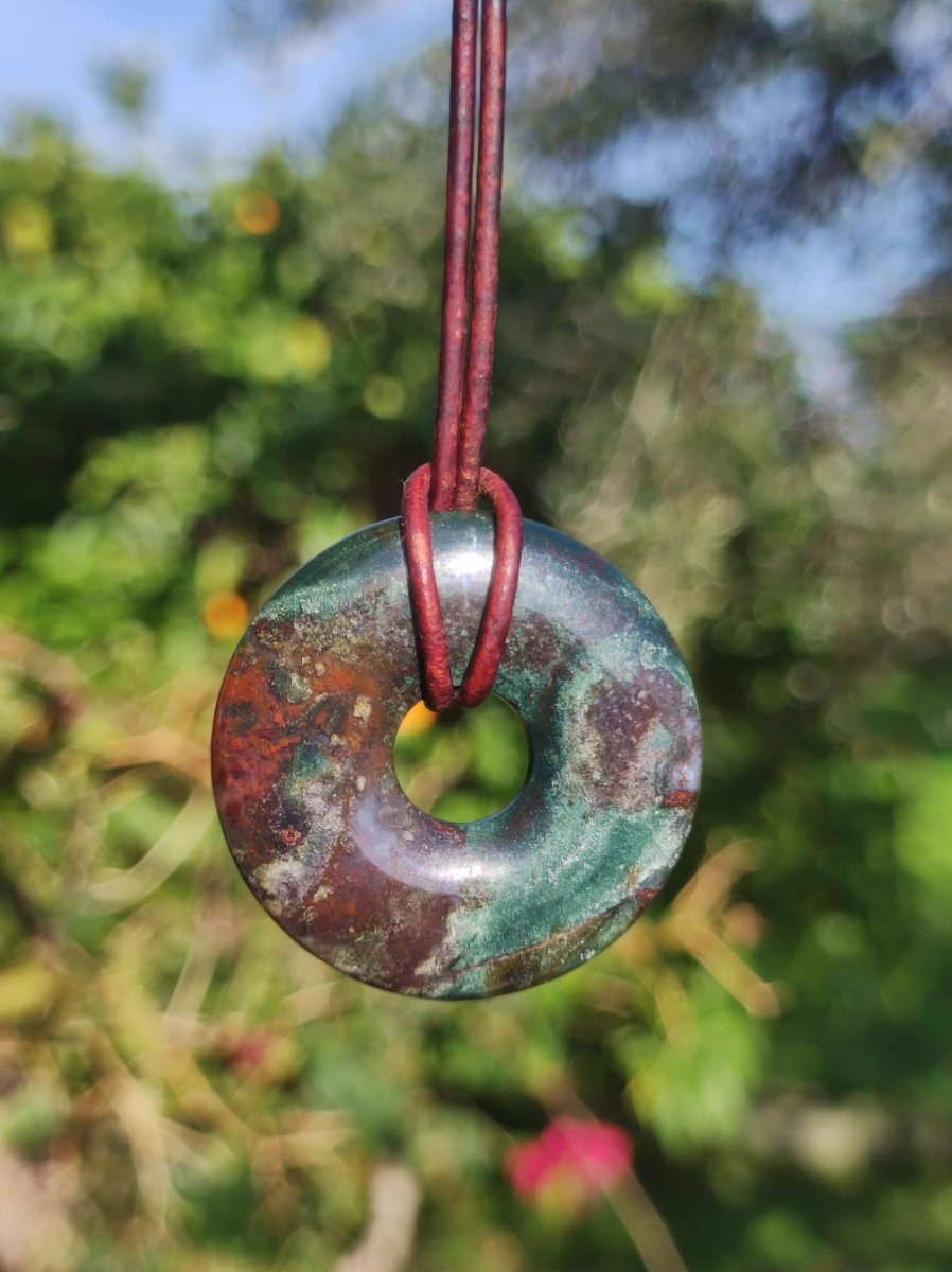 Heliotrop - Donut 30mm Edelstein Kette rund Heilstein Schutzsymbol Mann Frau Kind Glück HIPPIE GOA Boho Tibet Ethno Natur Rarität Geschenk - Art of Nature Berlin