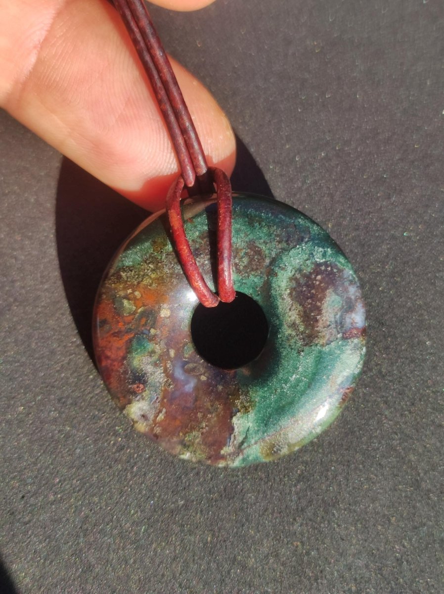 Heliotrop - Donut 30mm Edelstein Kette rund Heilstein Schutzsymbol Mann Frau Kind Glück HIPPIE GOA Boho Tibet Ethno Natur Rarität Geschenk - Art of Nature Berlin