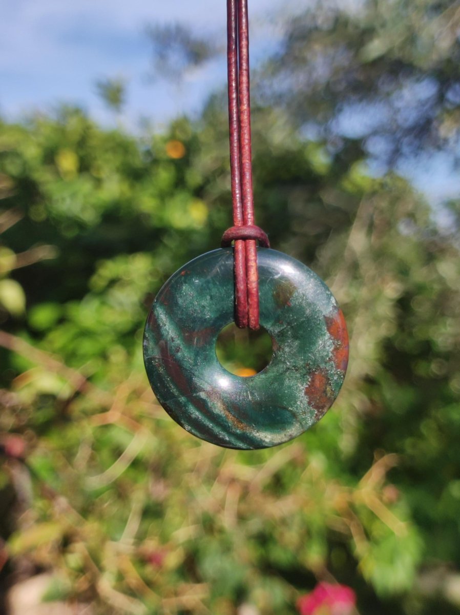 Heliotrop - Donut 30mm Edelstein Kette rund Heilstein Schutzsymbol Mann Frau Kind Glück HIPPIE GOA Boho Tibet Ethno Natur Rarität Geschenk - Art of Nature Berlin