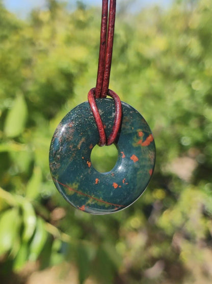 Heliotrop - Donut 30mm Edelstein Kette rund Heilstein Schutzsymbol Mann Frau Kind Glück HIPPIE GOA Boho Tibet Ethno Natur Rarität Geschenk - Art of Nature Berlin