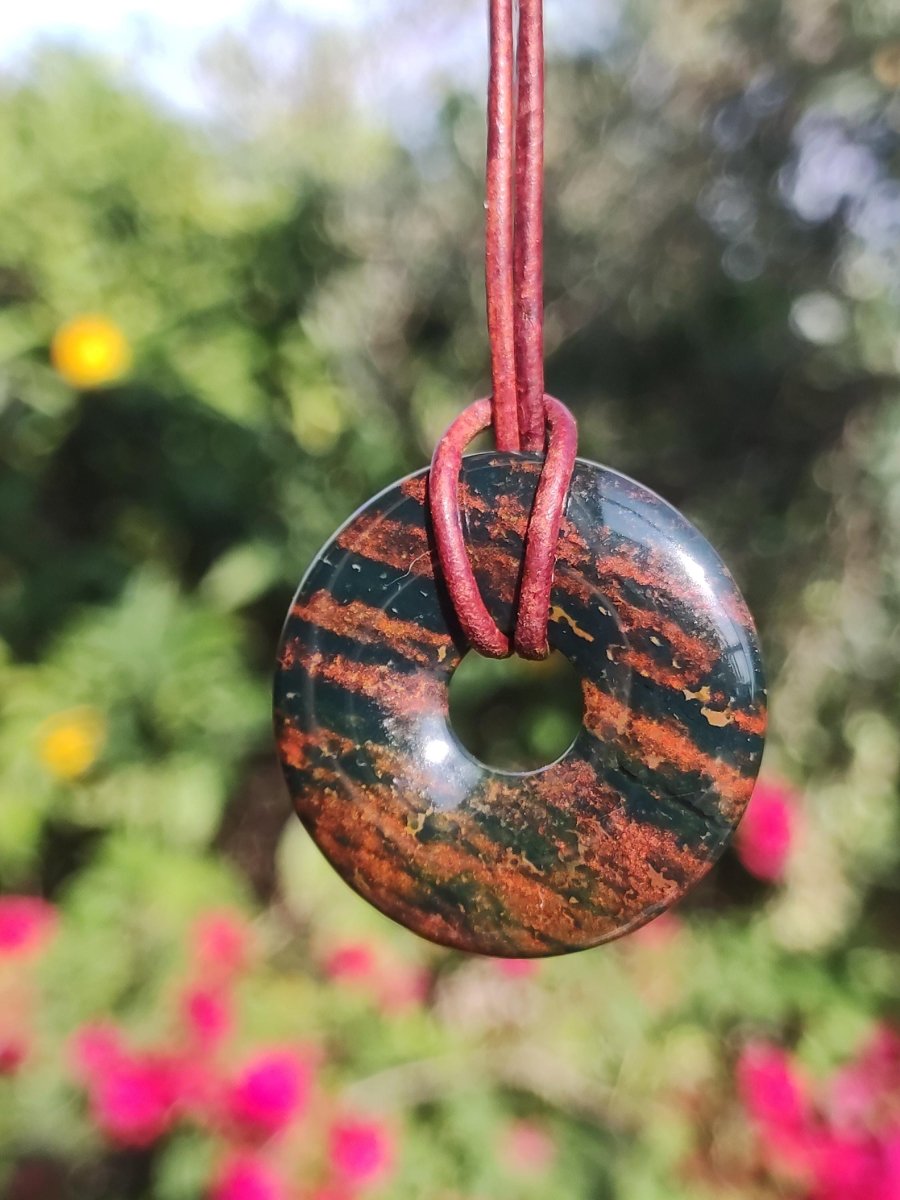 Heliotrop - Donut 30mm Edelstein Kette rund Heilstein Schutzsymbol Mann Frau Kind Glück HIPPIE GOA Boho Tibet Ethno Natur Rarität Geschenk - Art of Nature Berlin