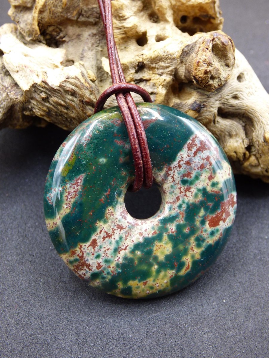 Heliotrop - Donut 40mm Edelstein Kette rund Heilstein Schutzsymbol Mann Frau Kind Glück HIPPIE GOA Boho Tibet Ethno Natur Rarität Geschenk - Art of Nature Berlin
