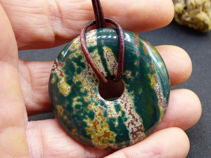 Heliotrop - Donut 40mm Edelstein Kette rund Heilstein Schutzsymbol Mann Frau Kind Glück HIPPIE GOA Boho Tibet Ethno Natur Rarität Geschenk - Art of Nature Berlin