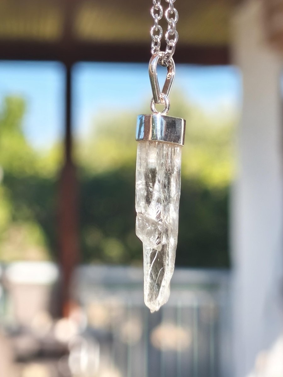 Hiddenit Kette AAA Rarität 925 Sterling Silber Anhänger Edelstein Klar transparent Natur Heilstein Selten Geschenk Mann Frau Er Sie Mineral - Art of Nature Berlin