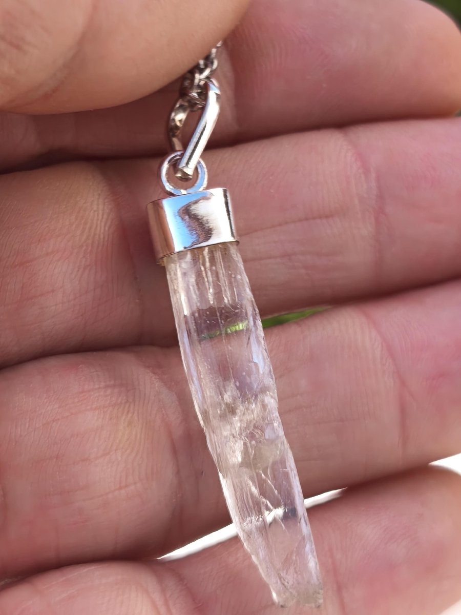 Hiddenit Kette AAA Rarität 925 Sterling Silber Anhänger Edelstein Klar transparent Natur Heilstein Selten Geschenk Mann Frau Er Sie Mineral - Art of Nature Berlin