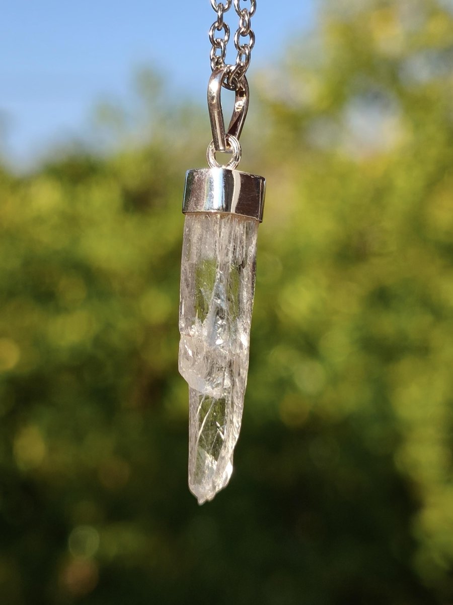 Hiddenit Kette AAA Rarität 925 Sterling Silber Anhänger Edelstein Klar transparent Natur Heilstein Selten Geschenk Mann Frau Er Sie Mineral - Art of Nature Berlin