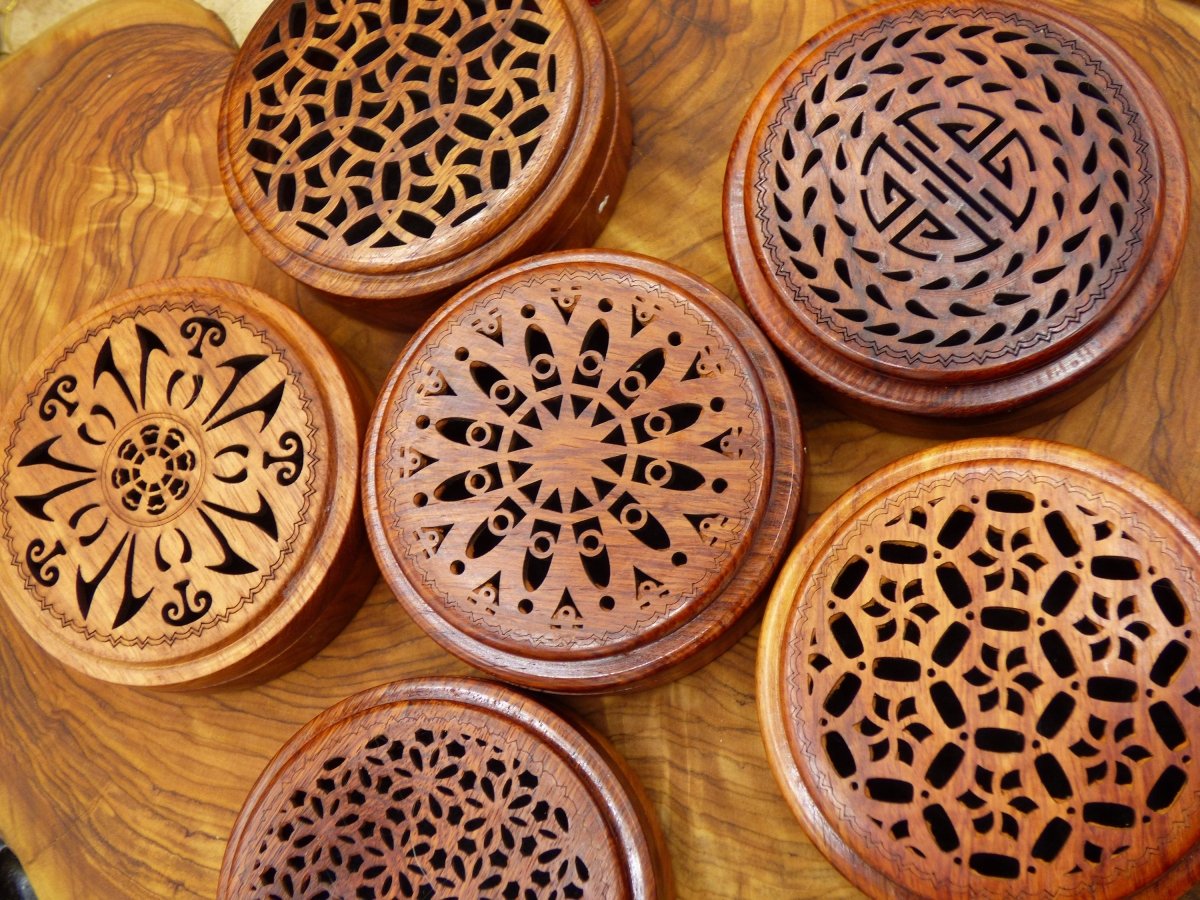 aufbewahrung räucherwerk Holz Mandala Räuchergefäß Weihrauchbrenner Räucherwerk Kräuter Orient – Art of Nature Berlin