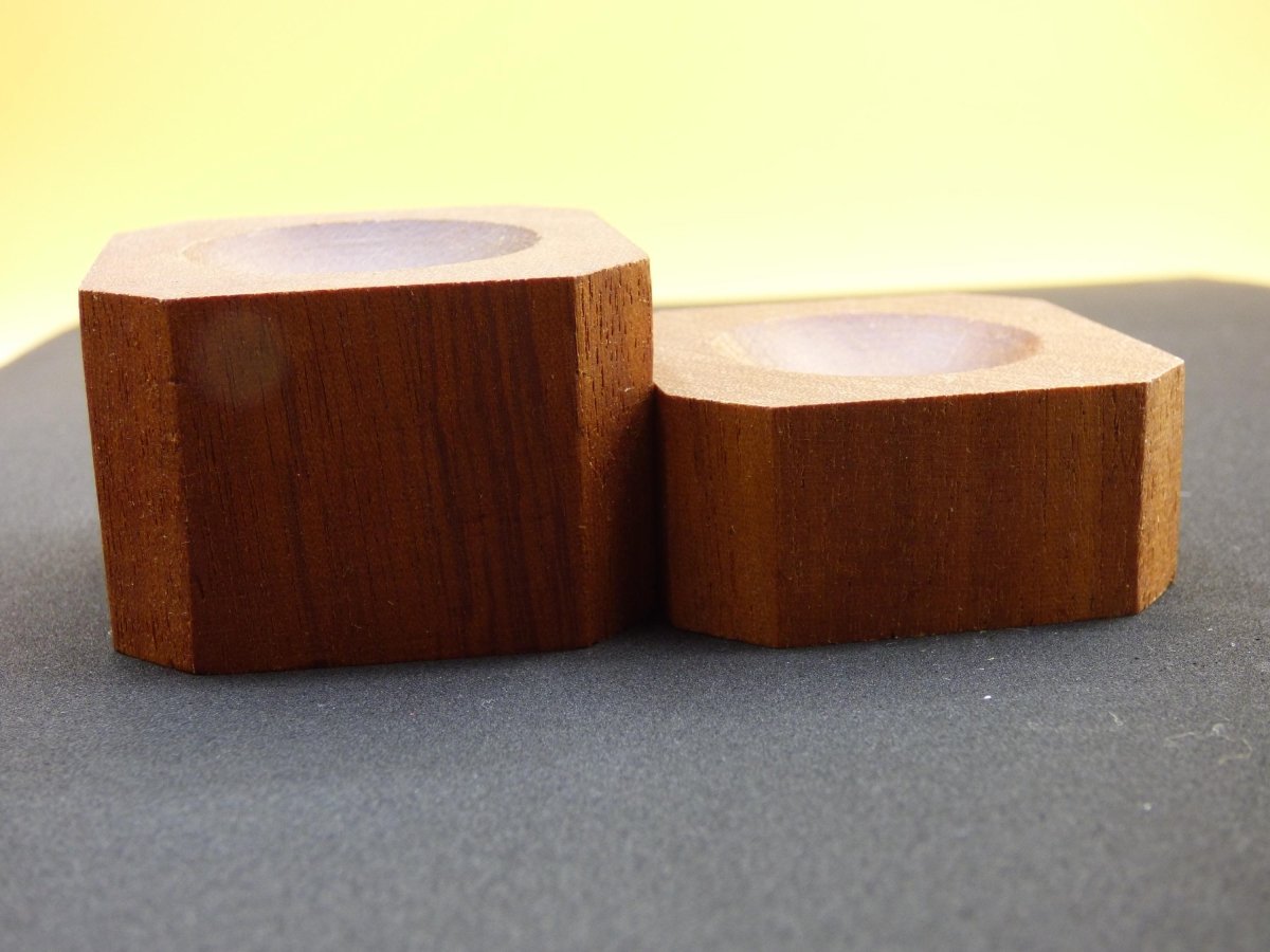 Holz Ständer für Kugeln Edelstein Dekoration Ständer Kristall Ball Haus Energie Wohnen Heilstein Naturschatz Geschenk Sammler Vitrine Sockel - Art of Nature Berlin