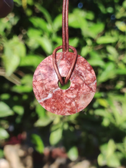 Huanucite - Roter Jaspis - Edelstein Kette rot Natur Heilstein Kristalle Schmuck Anhänger Er Sie Mann Frau Geschenk Rarität GOA Boho Ethno - Art of Nature Berlin