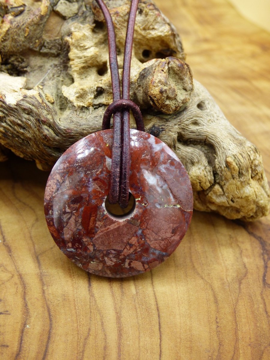 Huanucite - Roter Jaspis - Edelstein Kette rot Natur Heilstein Kristalle Schmuck Anhänger Er Sie Mann Frau Geschenk Rarität GOA Boho Ethno - Art of Nature Berlin