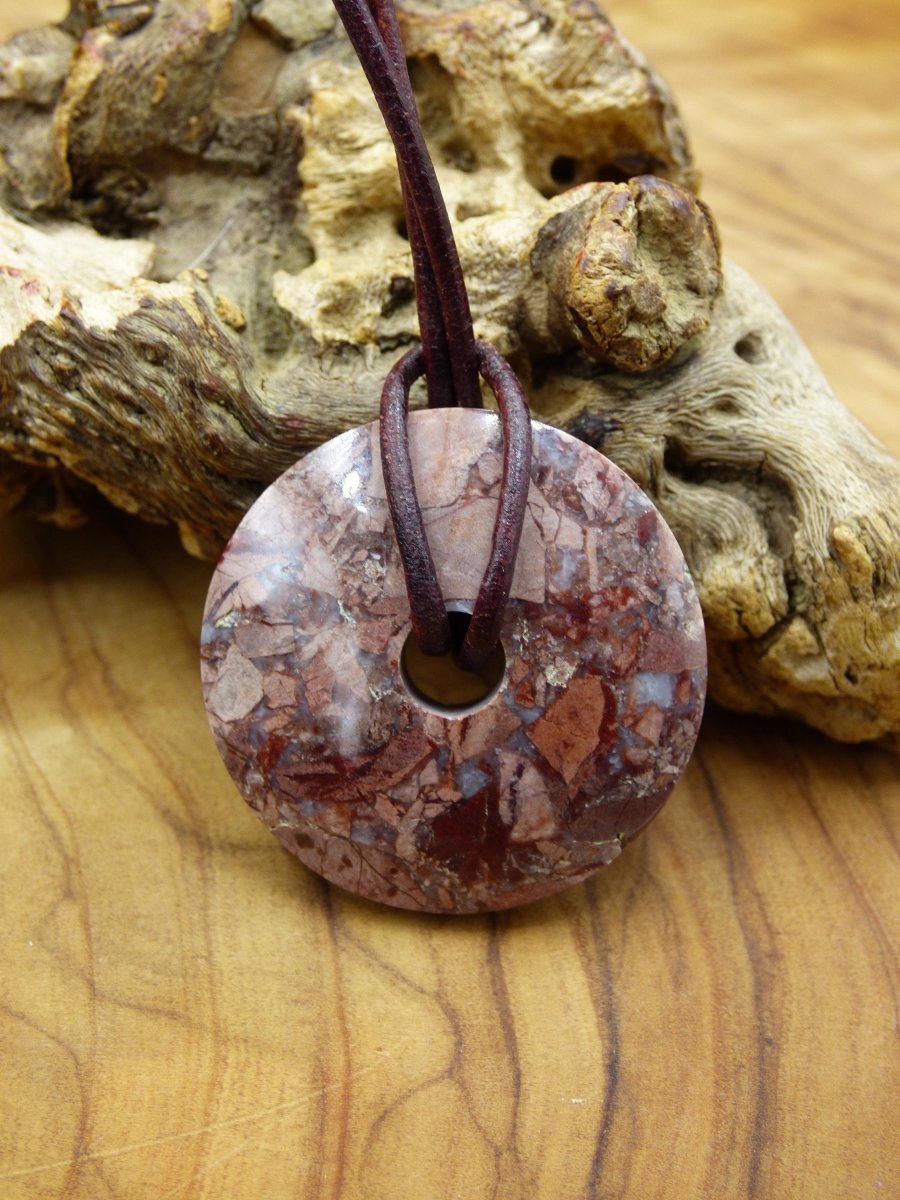 Huanucite - Roter Jaspis - Edelstein Kette rot Natur Heilstein Kristalle Schmuck Anhänger Er Sie Mann Frau Geschenk Rarität GOA Boho Ethno - Art of Nature Berlin