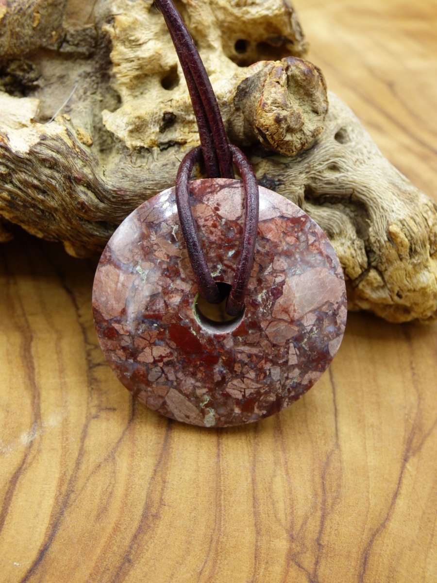 Huanucite - Roter Jaspis - Edelstein Kette rot Natur Heilstein Kristalle Schmuck Anhänger Er Sie Mann Frau Geschenk Rarität GOA Boho Ethno - Art of Nature Berlin