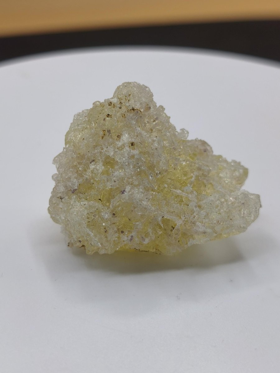 Hyalit Opal Namibia | UV aktiver Hyalit mit neongrüner Fluoreszenz | Traubige Mineralstufe Erongo| Sammler mineral Kristall Rarität - Art of Nature Berlin