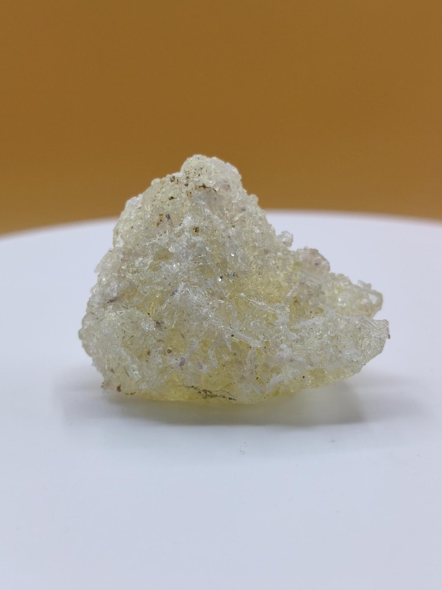 Hyalit Opal Namibia | UV aktiver Hyalit mit neongrüner Fluoreszenz | Traubige Mineralstufe Erongo| Sammler mineral Kristall Rarität - Art of Nature Berlin