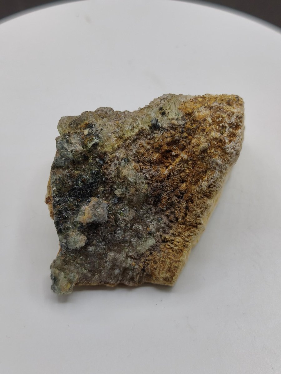 Hyalit Opal XL Namibia | UV aktiver Hyalit mit neongrüner Fluoreszenz | Traubige Mineralstufe Erongo| Sammler mineral Kristall Rarität - Art of Nature Berlin