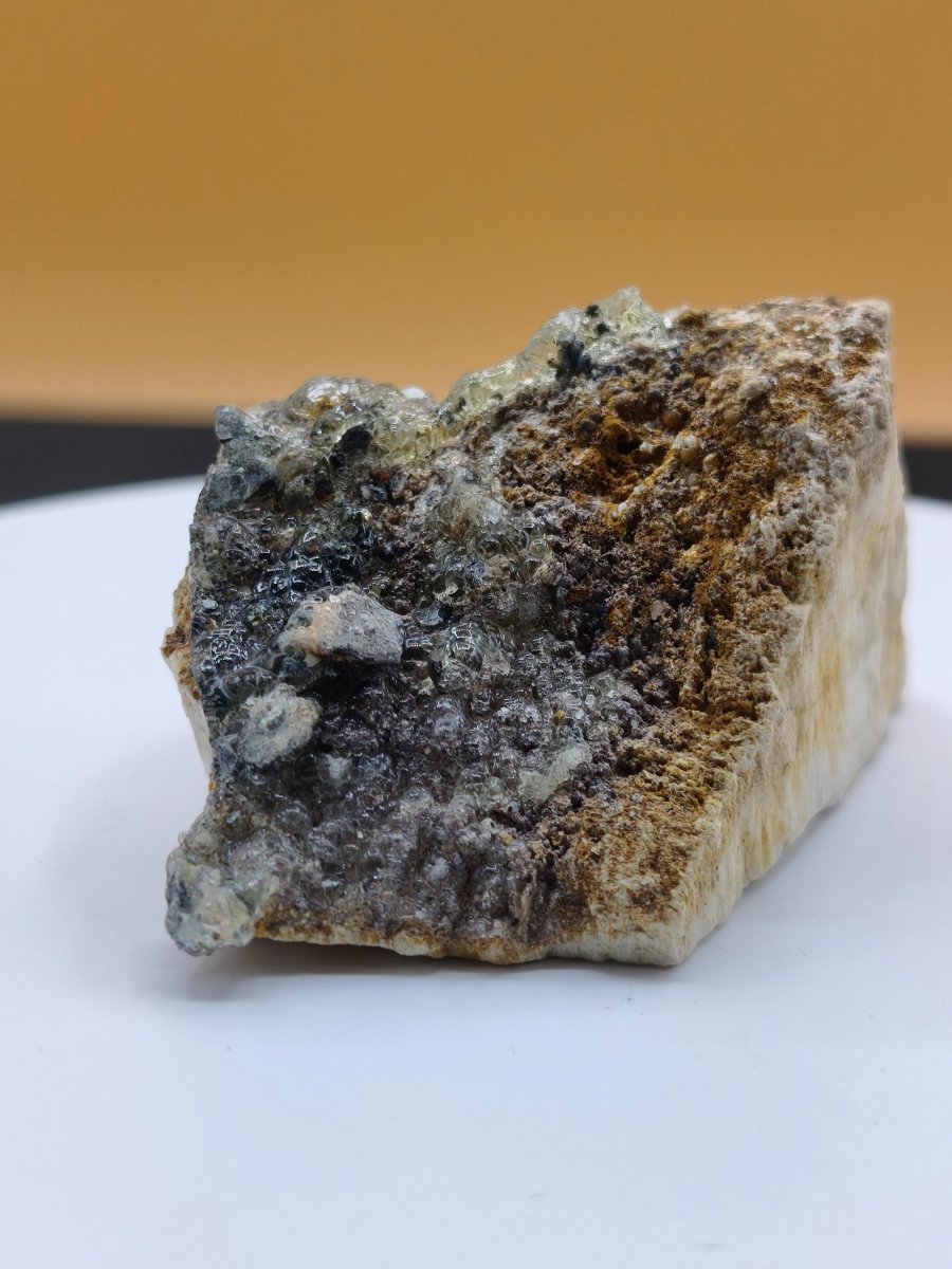 Hyalit Opal XL Namibia | UV aktiver Hyalit mit neongrüner Fluoreszenz | Traubige Mineralstufe Erongo| Sammler mineral Kristall Rarität - Art of Nature Berlin