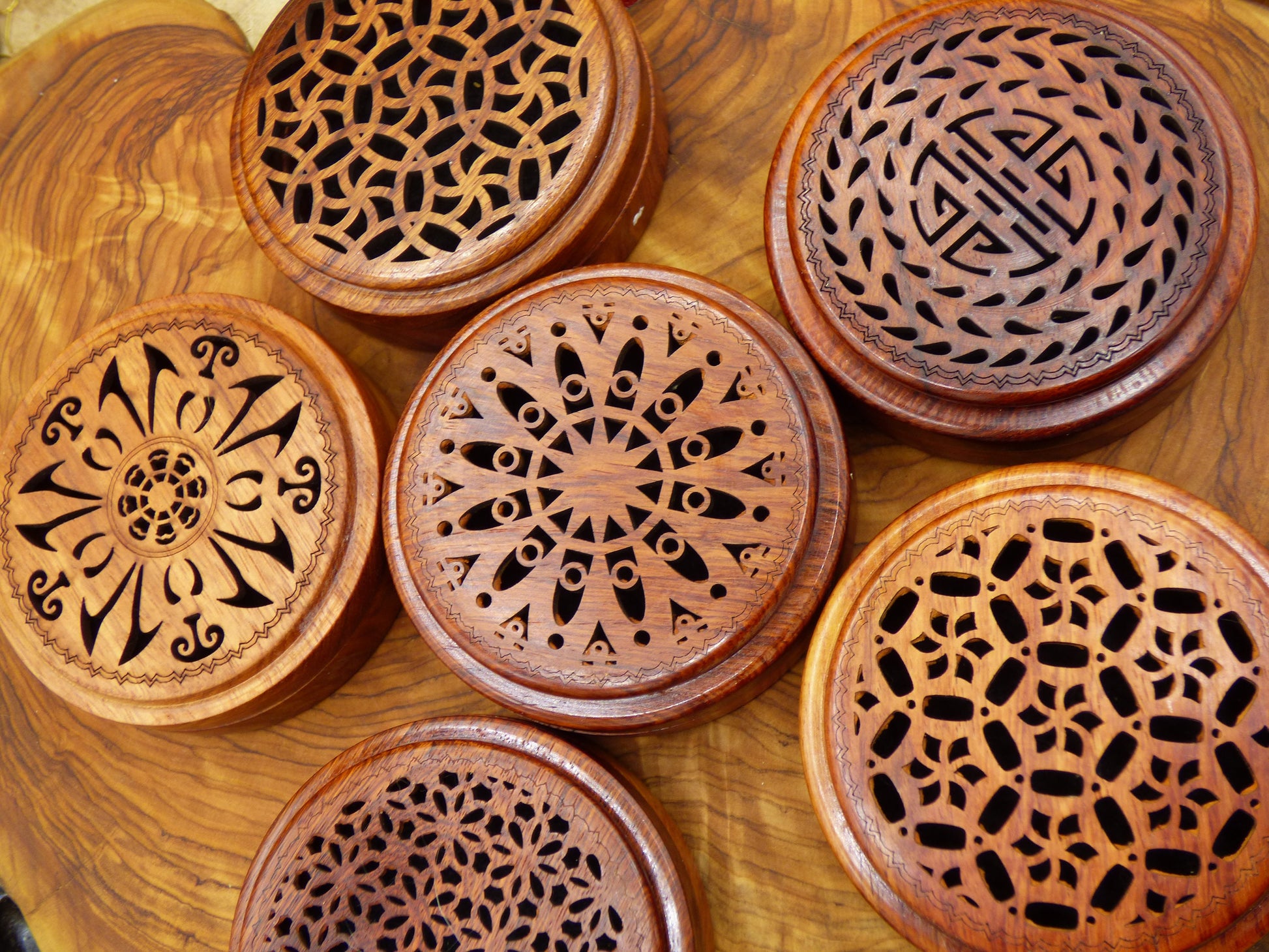 Holz Mandala Räuchergefäß Weihrauchbrenner braun Räucherwerk Kräuter Orient Schale schön Schüssel Geschenk Holzbox Aufbewahrung Schmuck Kram