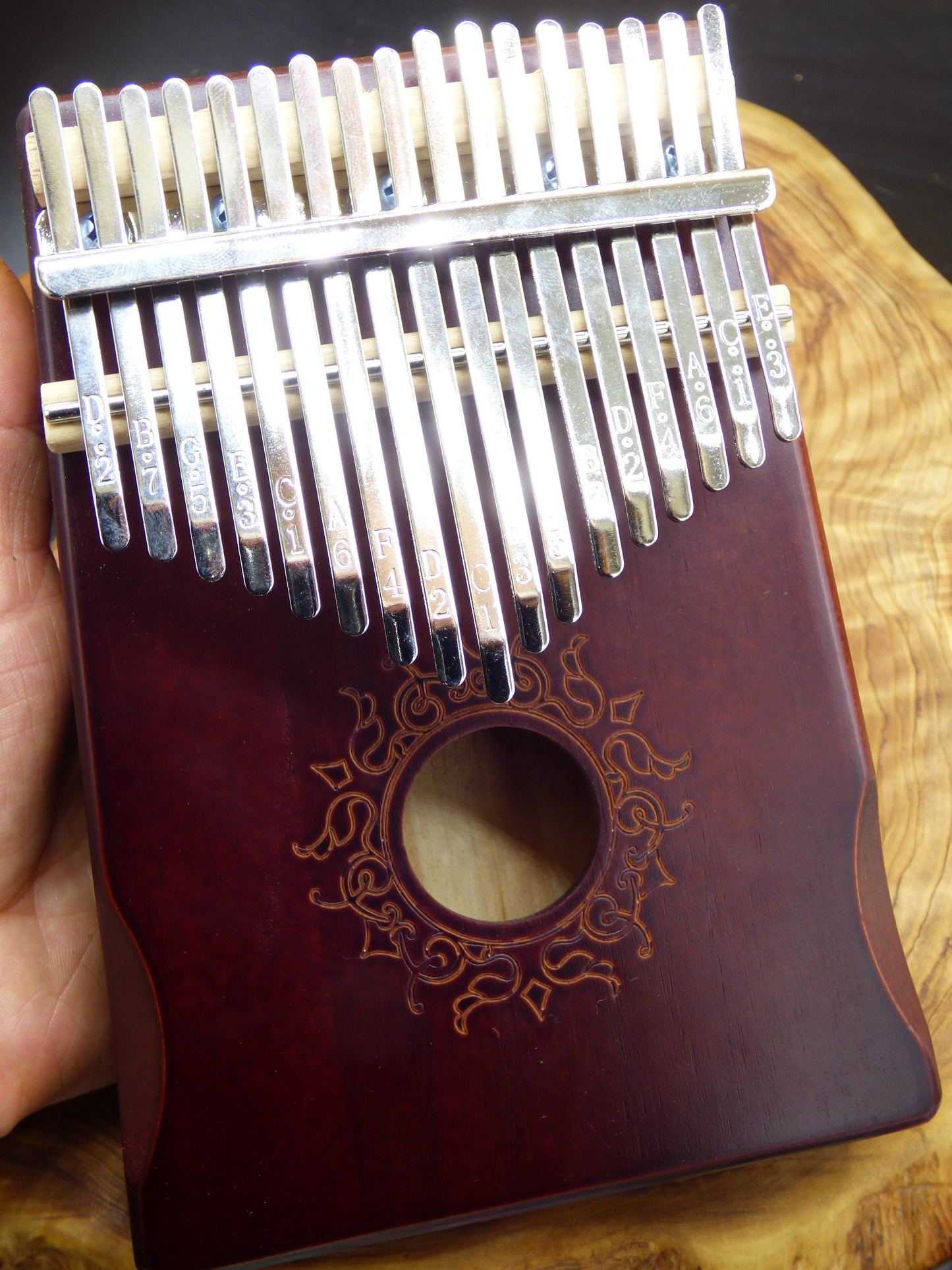 KALIMBA "Mandala" ~ Daumen Klavier - Instrument braun Holz süßer Klang Spirituell Musik Reisen Heilung Natur Goa Hippie Boho Ethno Vintage