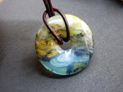 Opale Andine Opale Bleu ~ Collier de pierres précieuses HIPPIE GOA Boho Ethno Nature Donut Protection Symbole Pierre de guérison Chakra Collecteur Minéral Rareté Homme Femme