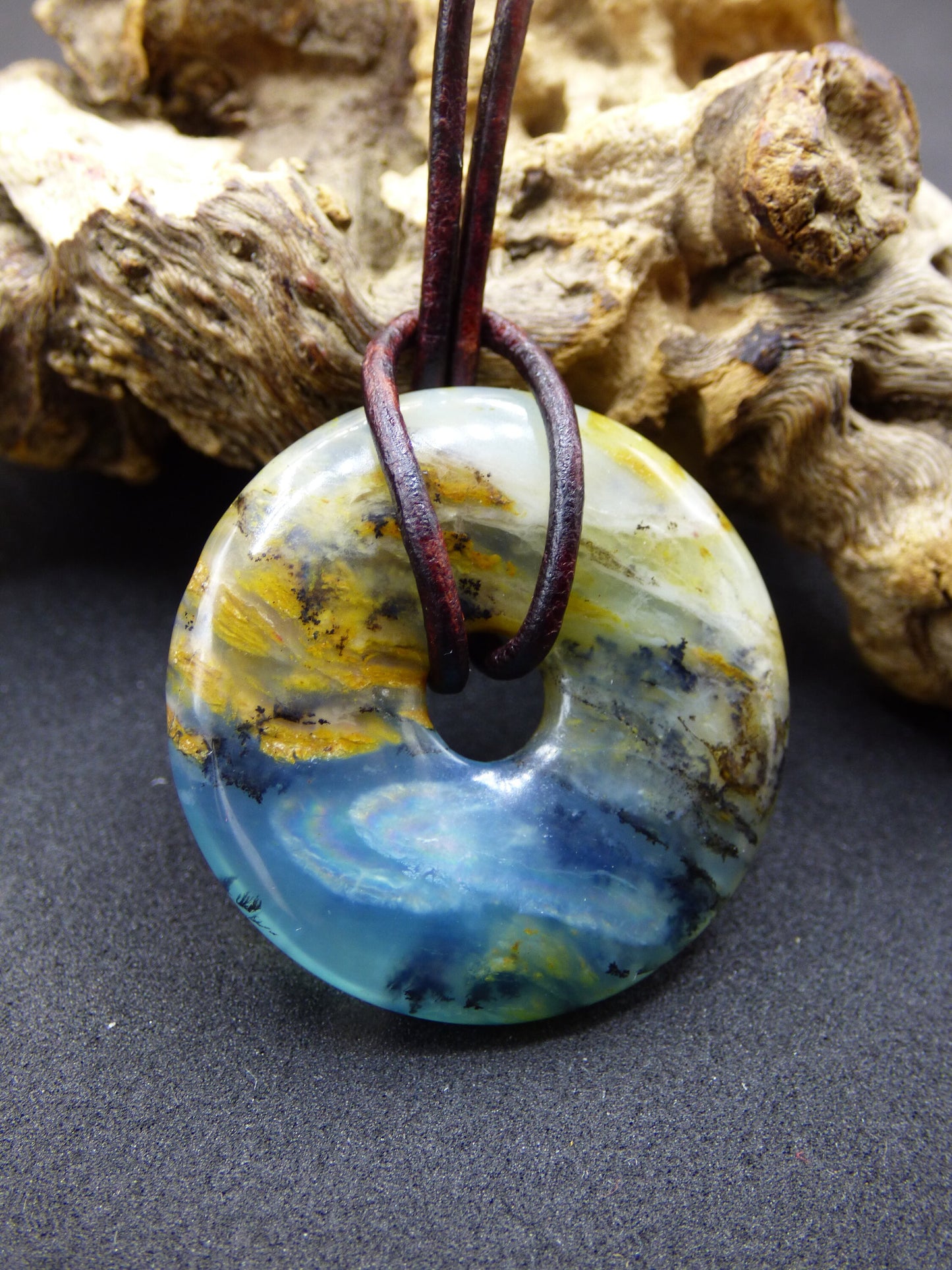 Opale Andine Opale Bleu ~ Collier de pierres précieuses HIPPIE GOA Boho Ethno Nature Donut Protection Symbole Pierre de guérison Chakra Collecteur Minéral Rareté Homme Femme
