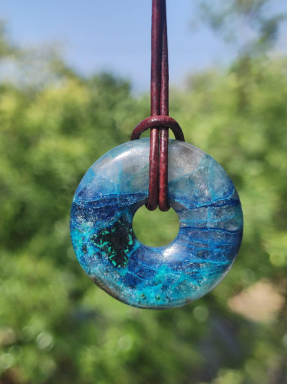 Shattuckite - Chrysocoll Donut 30mm Collier de pierres précieuses Pierre de guérison Symbole de protection Homme Femme Bonheur HIPPIE GOA Boho Tibet Ethnique Naturel Rareté Cadeau