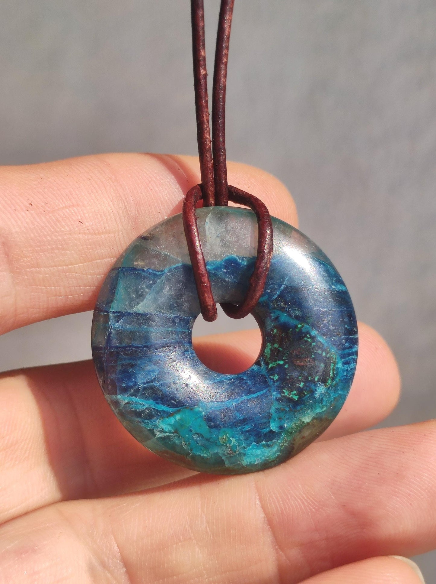 Shattuckite - Chrysocoll Donut 30mm Collier de pierres précieuses Pierre de guérison Symbole de protection Homme Femme Bonheur HIPPIE GOA Boho Tibet Ethnique Naturel Rareté Cadeau