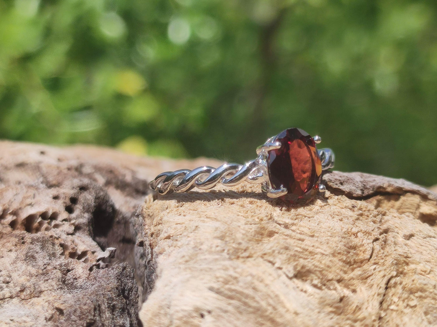 Garnet - Ring - 925 silver adjustable size - gemstone healing stone red nature precious energy power jewelry quality rarity gift woman