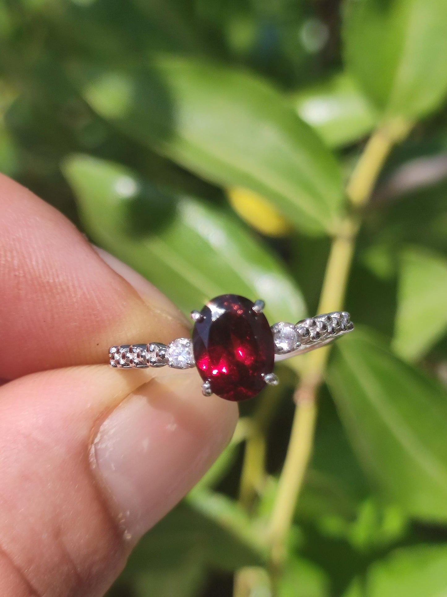 Garnet - Ring - 925 silver adjustable size - gemstone healing stone red nature precious energy power jewelry quality rarity gift woman