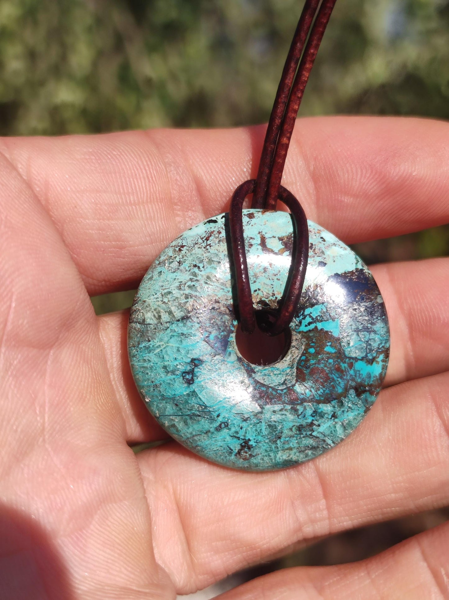 Shattuckite - Chrysocolla Donut Collier de pierres précieuses Pierre de guérison Symbole de protection Homme Femme Bonheur HIPPIE GOA Boho Tibet Ethnique Naturel Rareté Cadeau