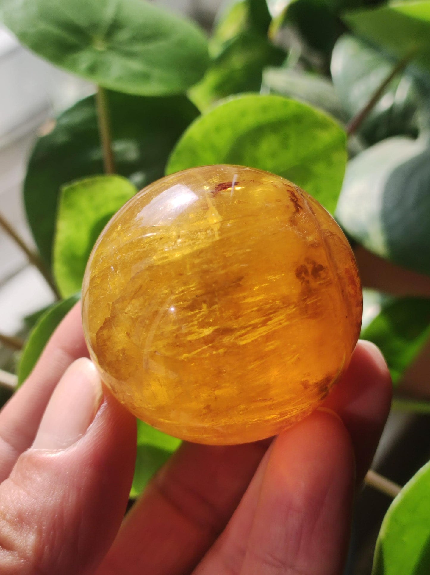 Mica Fluorite Jaune AAA Boule de Pierres Précieuses Sphère Décorative Massage Collecteur de Cristal Méditation Pierre de Guérison Femme Homme Cadeau Lui Sa Maison Énergie Vivante