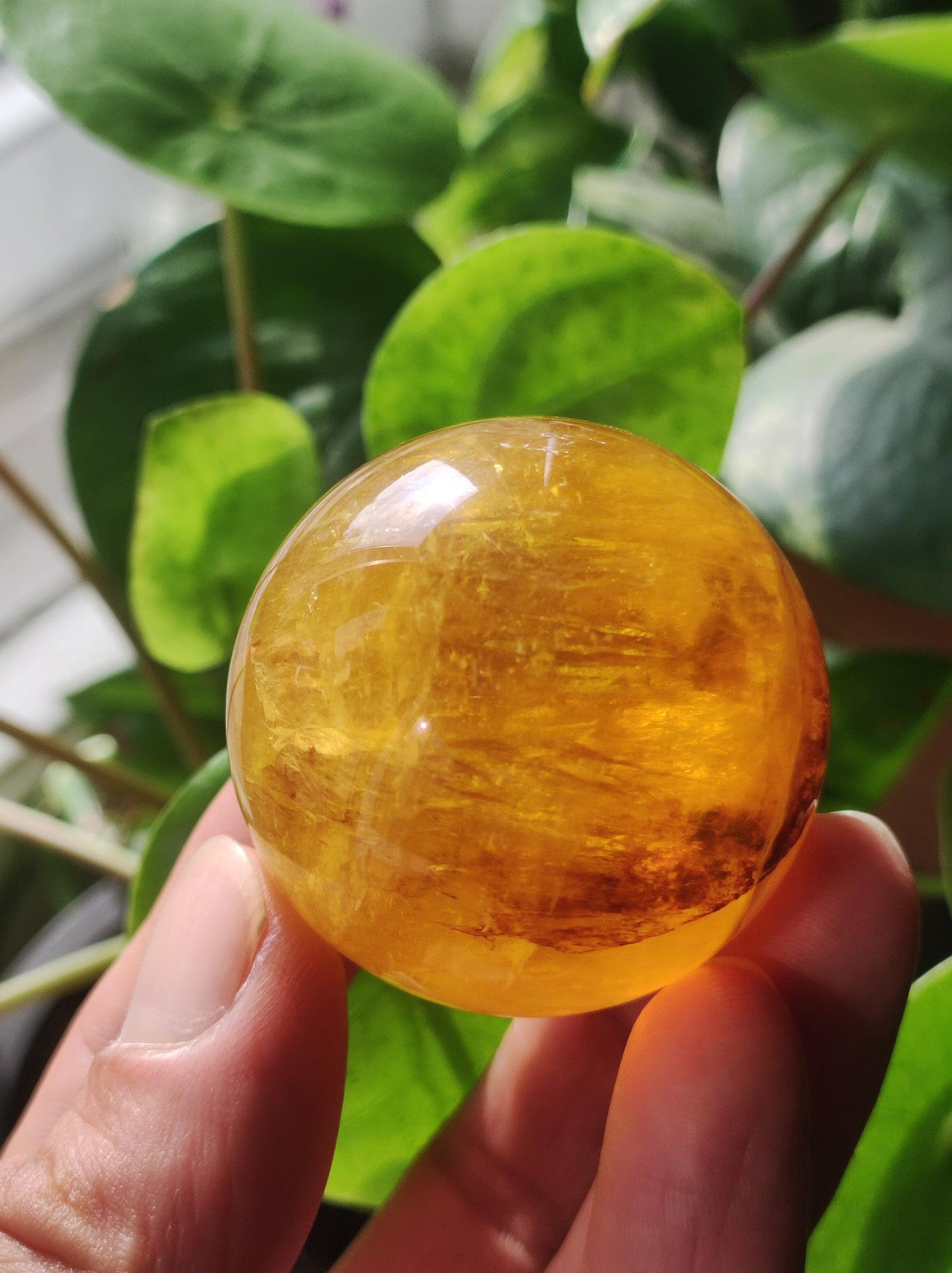 Mica Fluorite Jaune AAA Boule de Pierres Précieuses Sphère Décorative Massage Collecteur de Cristal Méditation Pierre de Guérison Femme Homme Cadeau Lui Sa Maison Énergie Vivante