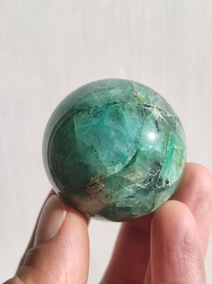 Quantum Quattro AAA Sphère ~ Boule de pierres précieuses magiques Massage et décoration Cristal Méditation Pierre de guérison Rareté Collecteur Minéral Chrysocolle Ronde