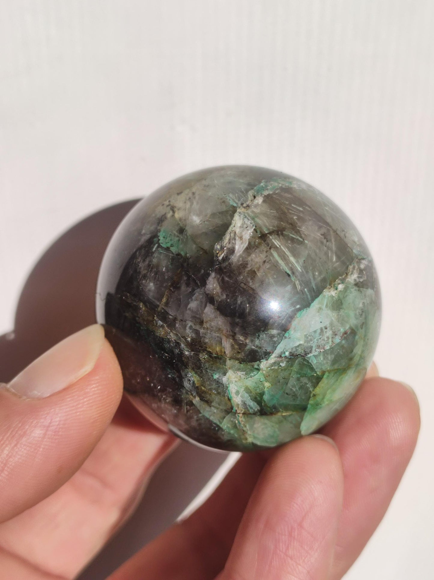 Quantum Quattro AAA Sphère ~ Boule de pierres précieuses magiques Massage et décoration Cristal Méditation Pierre de guérison Rareté Collecteur Minéral Chrysocolle Ronde