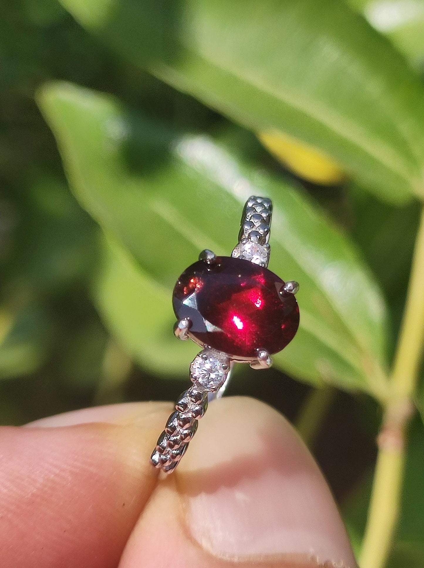 Garnet - Ring - 925 silver adjustable size - gemstone healing stone red nature precious energy power jewelry quality rarity gift woman