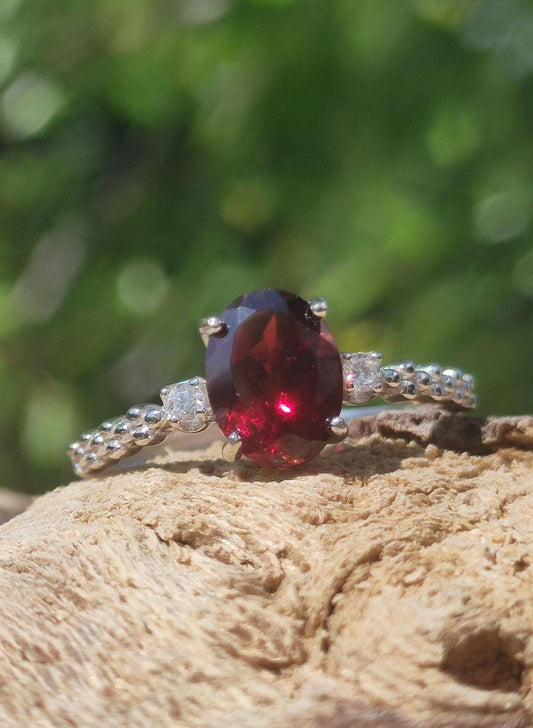 Garnet - Ring - 925 silver adjustable size - gemstone healing stone red nature precious energy power jewelry quality rarity gift woman