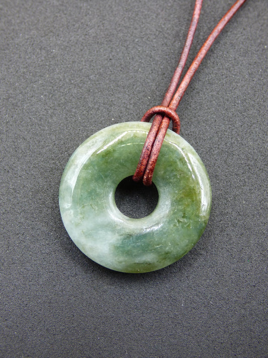 Birmanie Jade Donut *Rarité* ~ Collier de pierres précieuses ~HIPPIE ~GOA ~Boho ~Tibet ~Ethno ~Nature ~Donut ~Symbole de protection ~Pierre de guérison