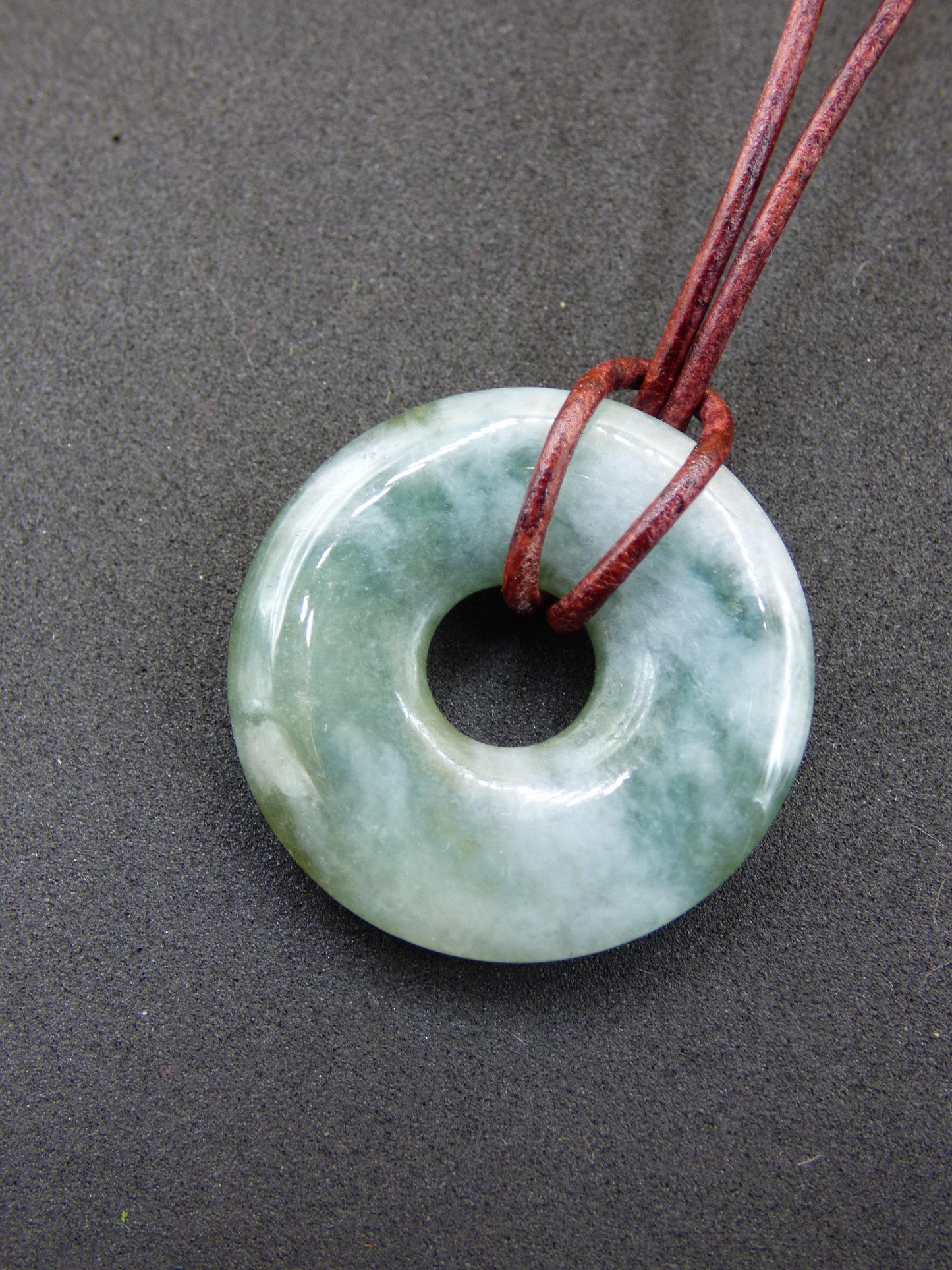 Burma Jade Donut *Rarität* ~ Edelstein Kette ~HIPPIE ~GOA ~Boho ~Tibet ~Ethno ~Nature ~Donut ~Schutzsymbol ~Heilstein