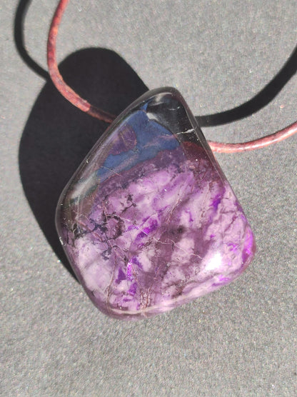 Collier de pierres précieuses Sugilite rare rareté HIPPIE GOA Boho Ethno Nature pierre de guérison investissement de collection Sugilite violette