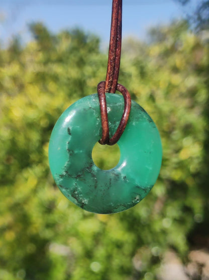 Chrysoprase ~ Collier de pierres précieuses vertes pierre de guérison naturelle symbole de protection homme femme bonheur HIPPIE GOA Boho Tibet Ethno Nature rareté cadeau lui elle