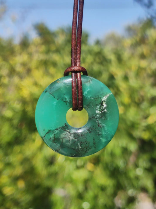 Chrysoprase ~ Collier de pierres précieuses vertes pierre de guérison naturelle symbole de protection homme femme bonheur HIPPIE GOA Boho Tibet Ethno Nature rareté cadeau lui elle