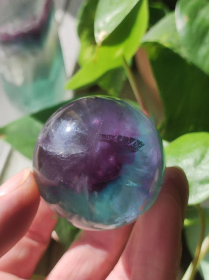 Boule de pierres précieuses arc-en-ciel en fluorite, sphère décorative, boule de jeu en cristal, méditation, pierre de guérison, cadeau pour femme et homme, pour sa maison, rêve énergétique