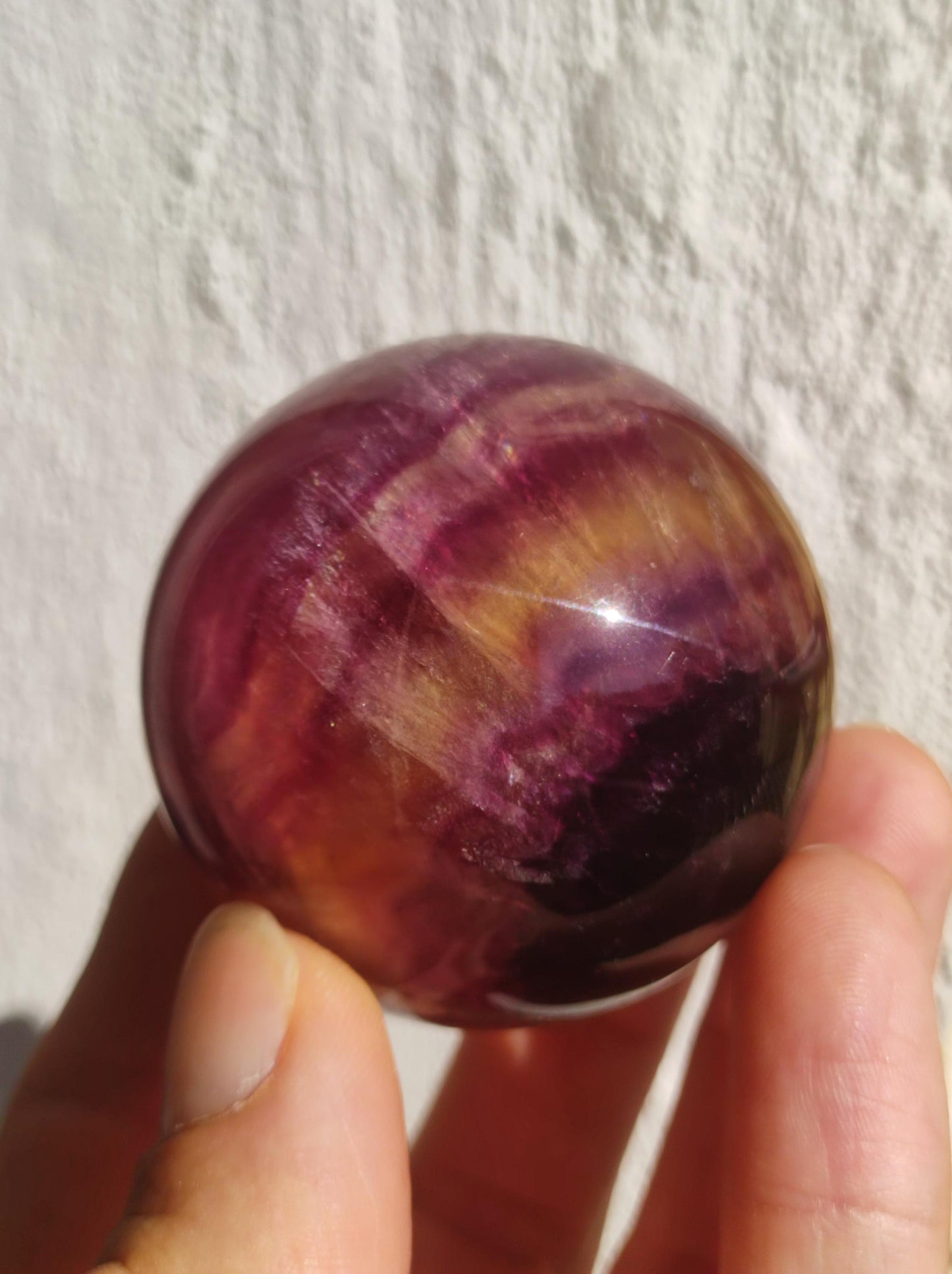 Fluorite violet rose rose rouge ~ Boule de pierres précieuses magique Massage et décoration Sphère Boule de jeu en cristal Méditation HIPPIE Pierre de guérison ethnique Trésor naturel