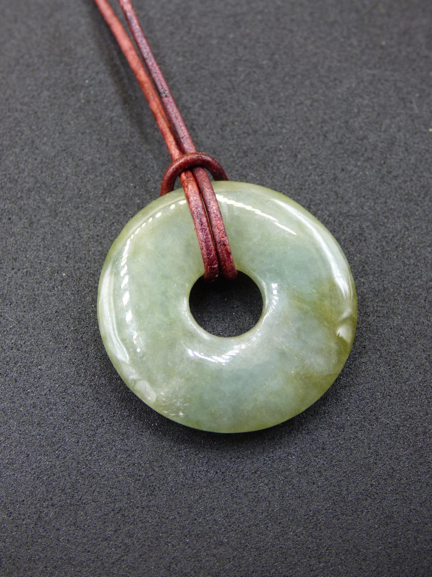 Birmanie Jade Donut *Rarité* ~ Collier de pierres précieuses ~HIPPIE ~GOA ~Boho ~Tibet ~Ethno ~Nature ~Donut ~Symbole de protection ~Pierre de guérison