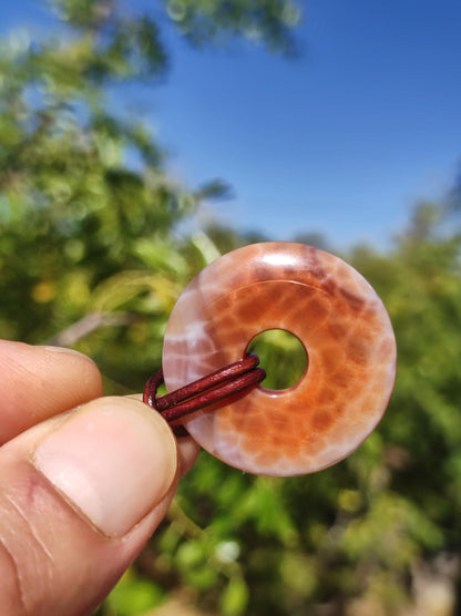 Agate de feu ~ Donut 30mm ~ Collier de pierres précieuses ~HIPPIE ~GOA ~Boho ~Tibet ~Ethno ~Nature ~Donut ~Symbole de protection ~Pierre de guérison ~Rairtät