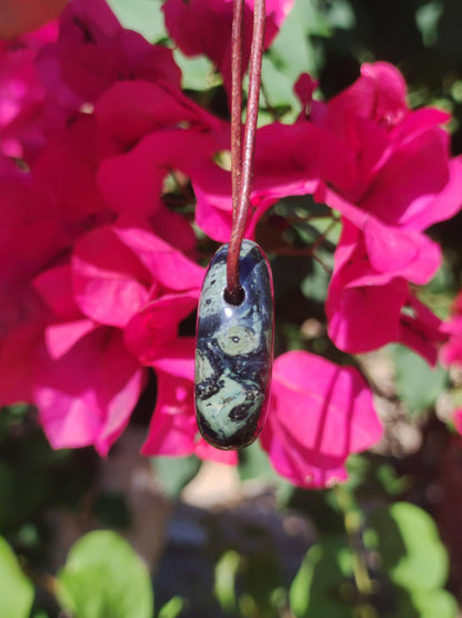 Kabamba Rhyolite / Eldarite - Collier de pierres précieuses Pierre de guérison verte He She Homme Femme Cadeau Porte-bonheur GOA Boho Tibet Ethnique Naturel Unique